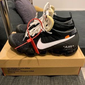 Off white vapormaxs OG